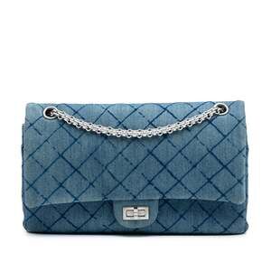 Chanel Reissue 2.55 Flap Bag Quilt #233774C50B